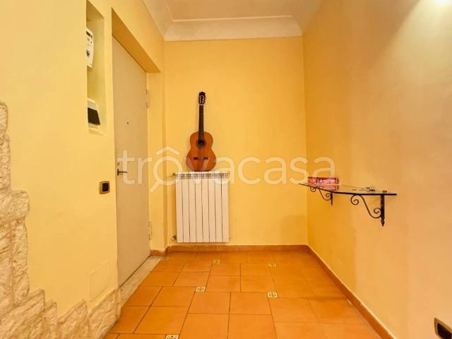 Appartamento in affitto a Napoli via Girolamo Santacroce, 25, arredato, terrazzo, ascensore TrovaCasa