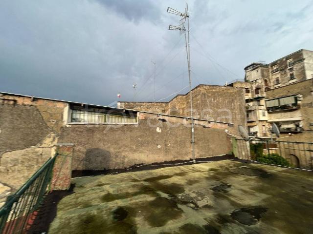 Appartamento in affitto a Napoli via della Sanità, 96, non arredato/vuoto, terrazzo, centrale TrovaCasa