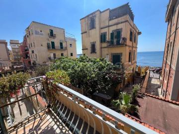 Appartamento in affitto a Napoli via di Pozzuoli, 88, arredato, vista mare, ristrutturato TrovaCasa