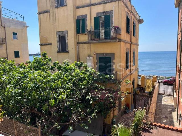 Appartamento in affitto a Napoli via di Pozzuoli, 88, arredato, vista mare, ristrutturato TrovaCasa