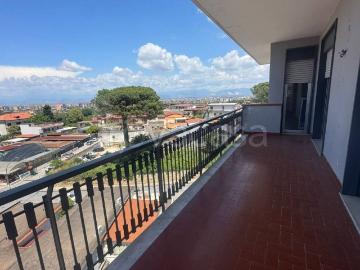 Appartamento in affitto a Napoli via Emilio Scaglione, non arredato/vuoto, posto auto, ascensore TrovaCasa
