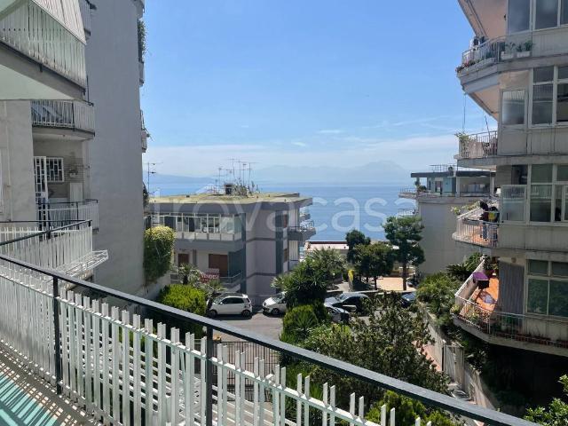 Appartamento in affitto a Napoli via Francesco Petrarca, posto auto, terrazzo, immobile di prestigio TrovaCasa