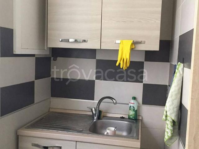 Appartamento in affitto a Napoli via Maddalena Postica, arredato, lavatrice TrovaCasa