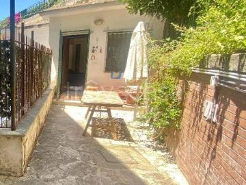 Appartamento in affitto a Napoli via Santo Strato, 2, terrazzo, vista mare, parzialmente arredato TrovaCasa