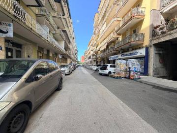 Appartamento in affitto a Napoli via Talete Di Mileto, 4, arredato, terrazzo, centrale TrovaCasa