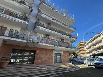 Appartamento in affitto a Napoli viale del Poggio di Capodimonte, 36, arredato, contesto signorile, collinare TrovaCasa