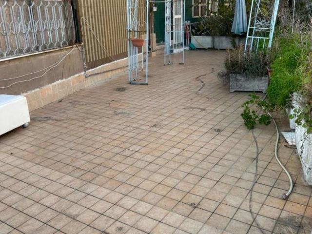 Appartamento in affitto a Napoli viale delle Mimose, 10, non arredato/vuoto, terrazzo, riscaldamento autonomo TrovaCasa