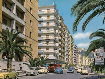 Appartamento in affitto a Napoli viale Maria Bakunin, terrazzo, ascensore, riscaldamento centralizzato TrovaCasa