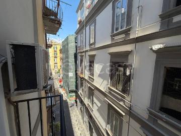 Appartamento in affitto a Napoli vico Mondragone, 27, arredato, ascensore, centrale TrovaCasa