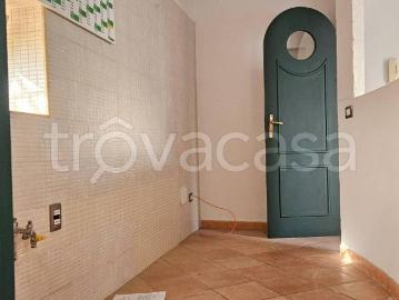 Napoli, Napoli Campania - Ascensore, Riscaldamento