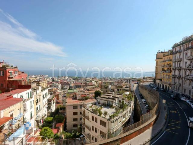 Appartamento in affitto a Napoli corso Vittorio Emanuele, arredato, box, vista mare TrovaCasa