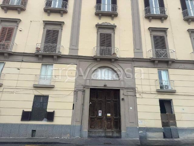 Appartamento in affitto a Napoli corso Vittorio Emanuele, parzialmente arredato, buono stato, ingresso indipendente TrovaCasa