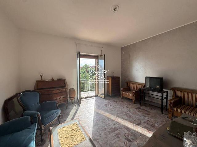 Appartamento in affitto a Napoli corso Ponticelli, non arredato/vuoto, luminoso, balcone TrovaCasa