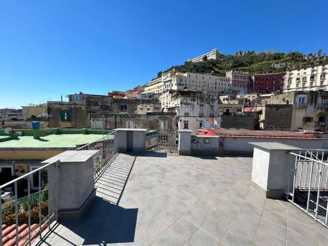 Appartamento in affitto a Napoli NA