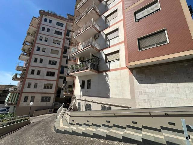 Appartamento in affitto a Napoli NA