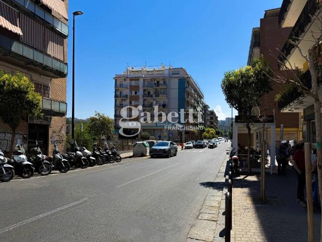 Appartamento in affitto a Napoli NA