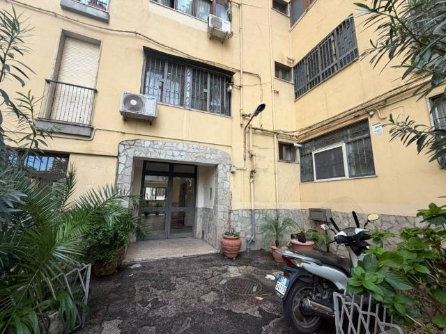 Appartamento in affitto a Napoli NA