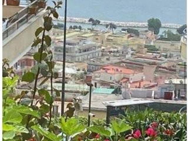Appartamento in affitto a Napoli NA