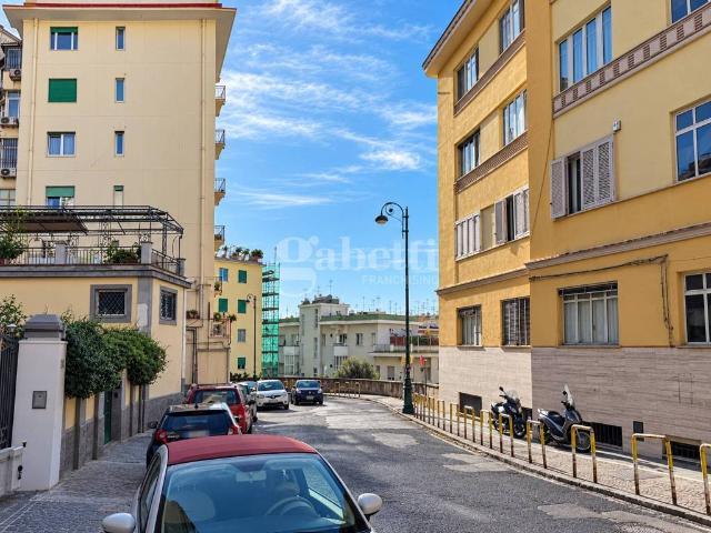 Appartamento in affitto a Napoli NA