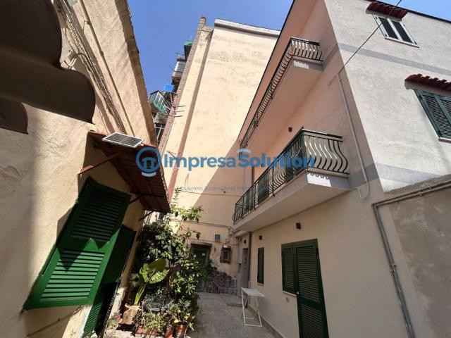 Appartamento in affitto a Napoli NA