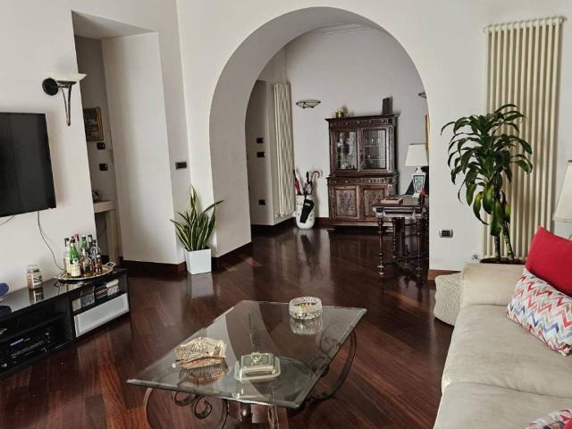 Appartamento in affitto a Napoli NA