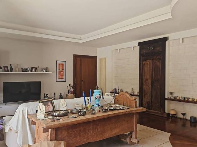 Appartamento in affitto a Napoli NA