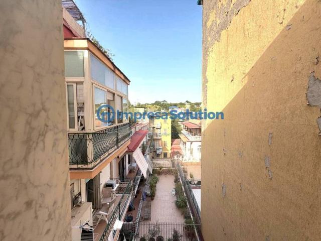 Appartamento in affitto a Napoli NA