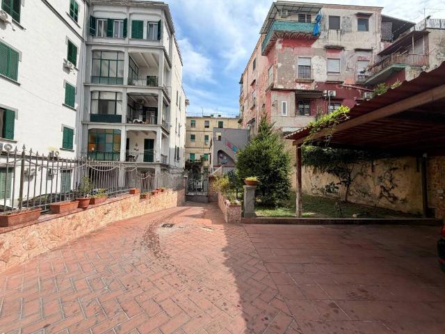 Appartamento in affitto a Napoli NA