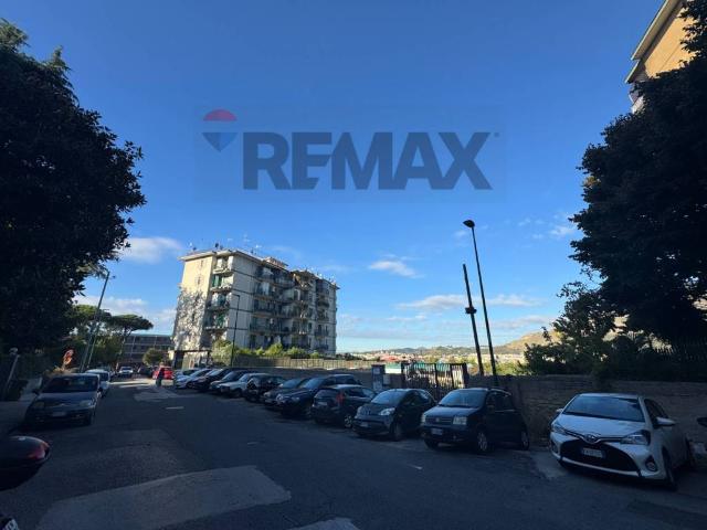 Appartamento in affitto a Napoli NA
