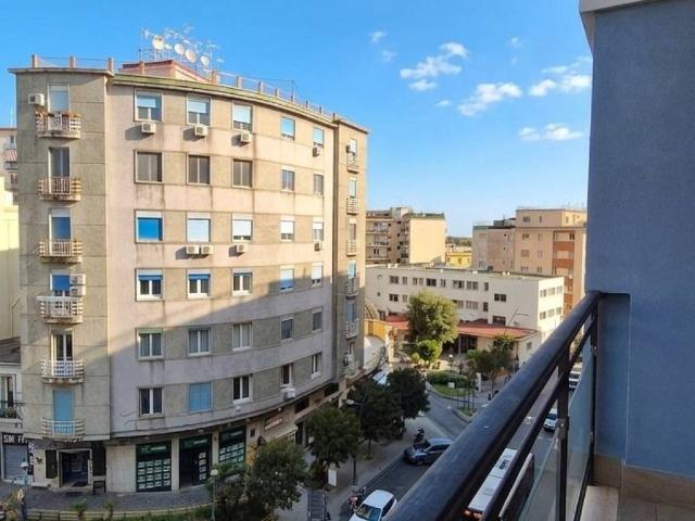 Appartamento in affitto a Napoli piazza Francesco Muzii, arredato, ascensore, ristrutturato TrovaCasa