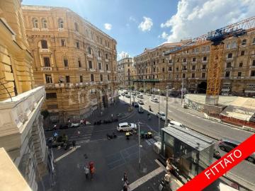 Appartamento in affitto a Napoli piazza Nicola Amore, arredato, terrazzo, balcone TrovaCasa