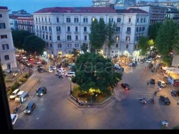 Appartamento in affitto a Napoli piazza Vanvitelli, arredato, ascensore, servizio di portineria TrovaCasa