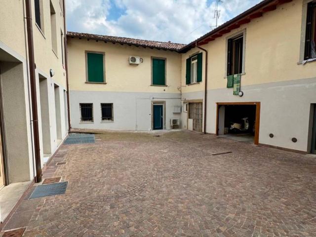 Appartamento in affitto a Nembro BG