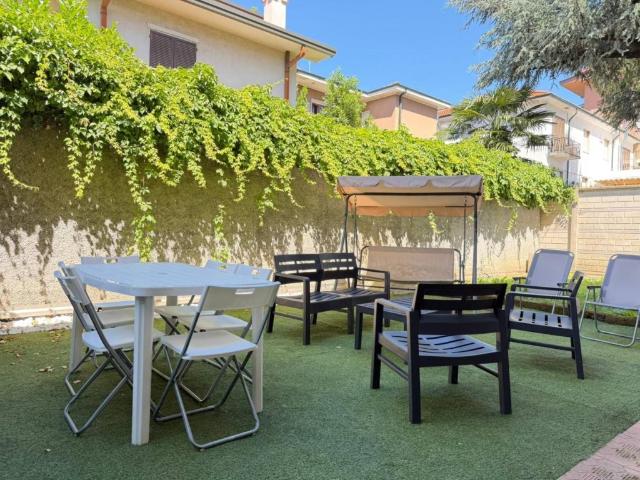 Appartamento in affitto a Nerviano via Giovanni Pascoli, 20, giardino privato, box, parzialmente arredato TrovaCasa