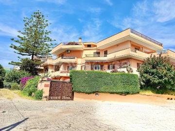 Appartamento in affitto a Nettuno via delle Azalee, 93B, arredato, giardino, riscaldamento autonomo TrovaCasa