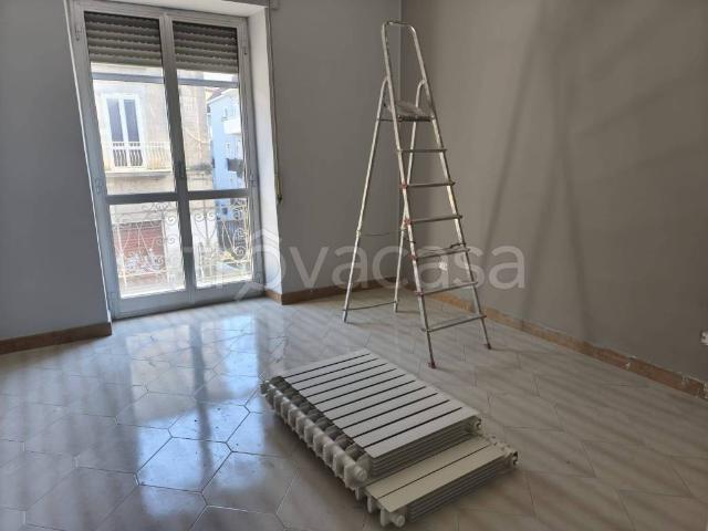 Appartamento in affitto a Nola via San Massimo, non arredato/vuoto, riscaldamento autonomo, doppia esposizione TrovaCasa