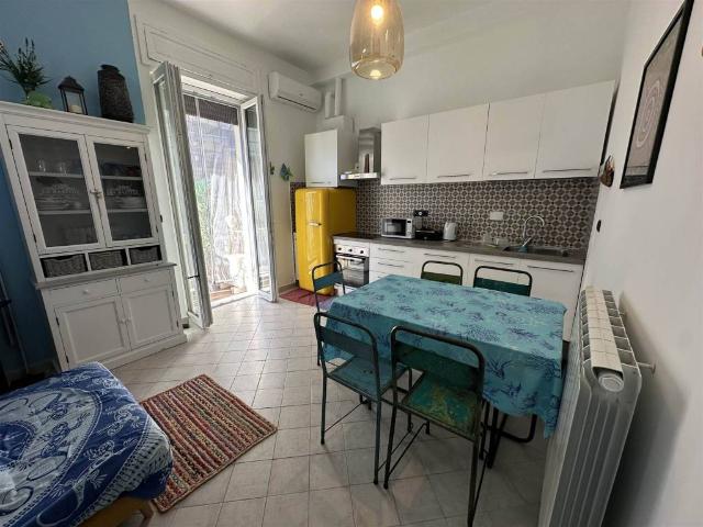 Appartamento in affitto a Noli SV
