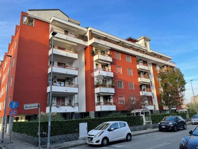 Appartamento in affitto a Novara via Monsignore Leone Ossola, 1, arredato, box, ascensore TrovaCasa