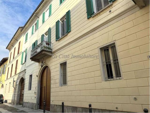 Appartamento in affitto a Novara, contesto signorile, centrale, doppi vetri TrovaCasa