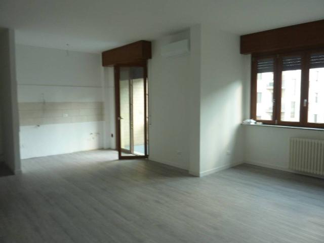 Appartamento in affitto a Novara NO