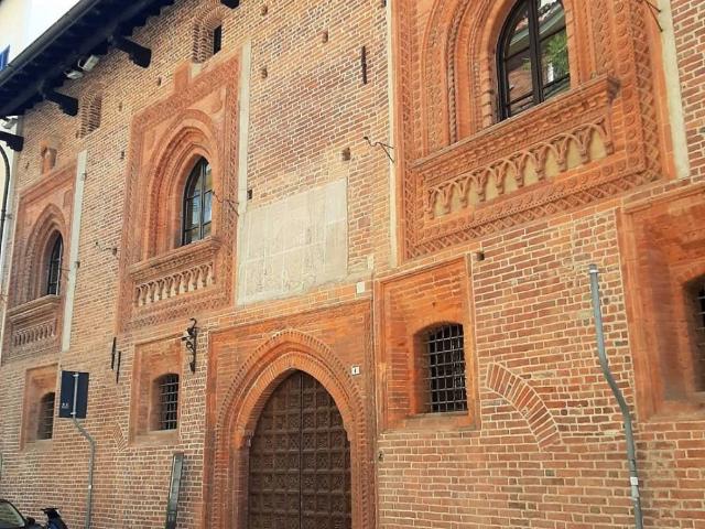 Appartamento in affitto a Novara NO
