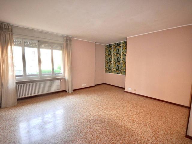 Appartamento in affitto a Novara NO