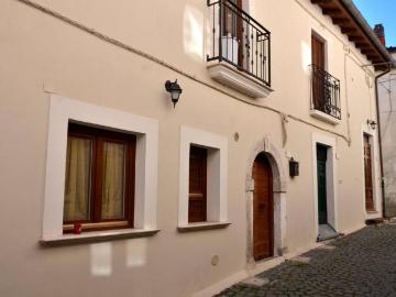 Appartamento in affitto a Ovindoli AQ