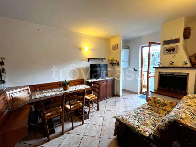 Appartamento in affitto a Ovindoli via del Ceraso, 44A, arredato, terrazzo, riscaldamento autonomo TrovaCasa