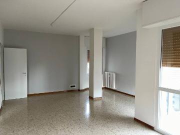 Appartamento in affitto a Olginate LC