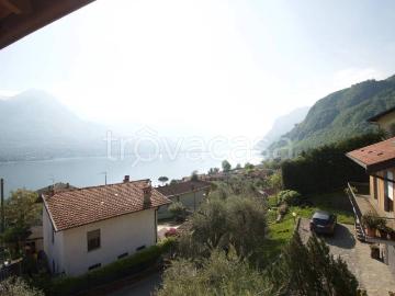 Appartamento in affitto a Oliveto Lario via Giovan Battista Torri, 18, arredato, terrazzo, riscaldamento autonomo TrovaCasa