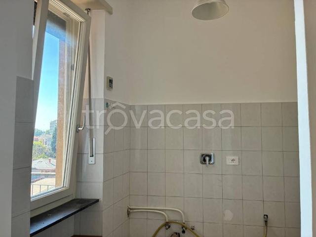 Appartamento in affitto a Orbassano via Giuseppe Parini, 8, non arredato/vuoto, ascensore, doppi vetri TrovaCasa