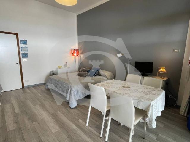 Appartamento in affitto a Ospedaletti IM