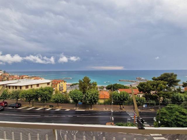 Appartamento in affitto a Ospedaletti IM