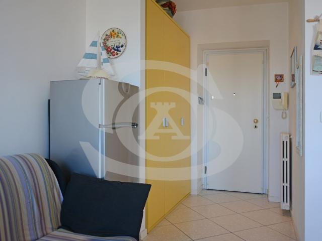 Appartamento in affitto a Ospedaletti via Camillo Benso Conte di Cavour, 38, vista mare, pannelli solari, angolo cottura TrovaCasa